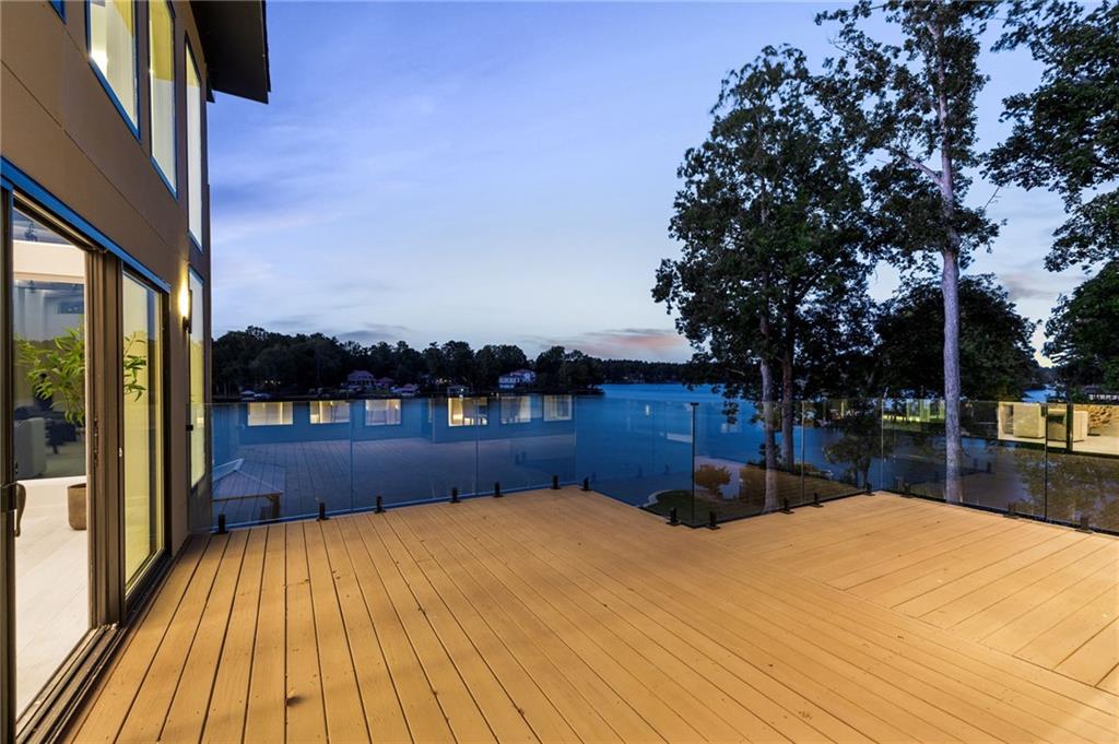 2746 Emerald Drive