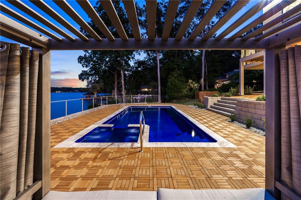 2746 Emerald Drive