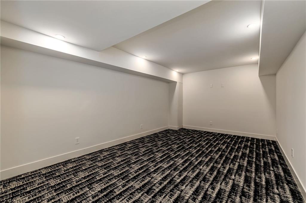 2746 Emerald Drive