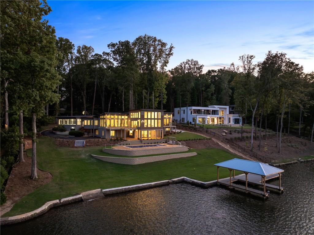 2746 Emerald Drive