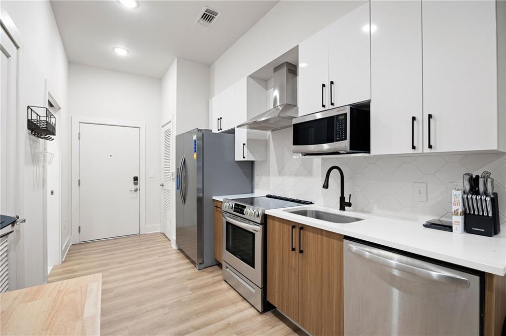 112 Rogers Street NE Unit 202