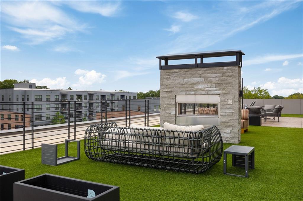 112 Rogers Street NE Unit 202