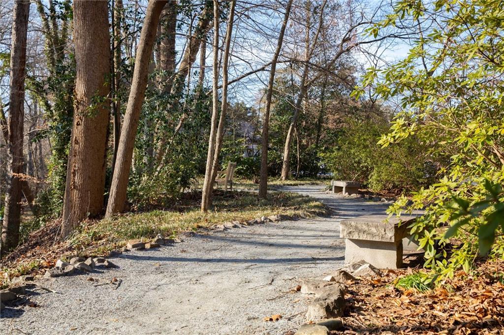 1746 E Clifton Road NE