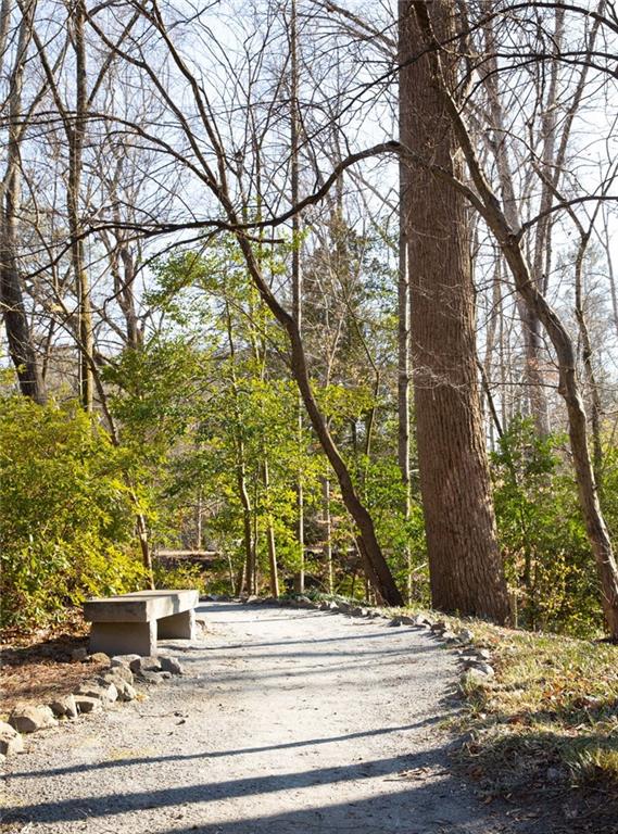 1746 E Clifton Road NE