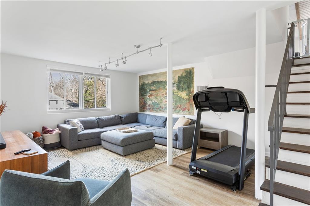 1746 E Clifton Road NE