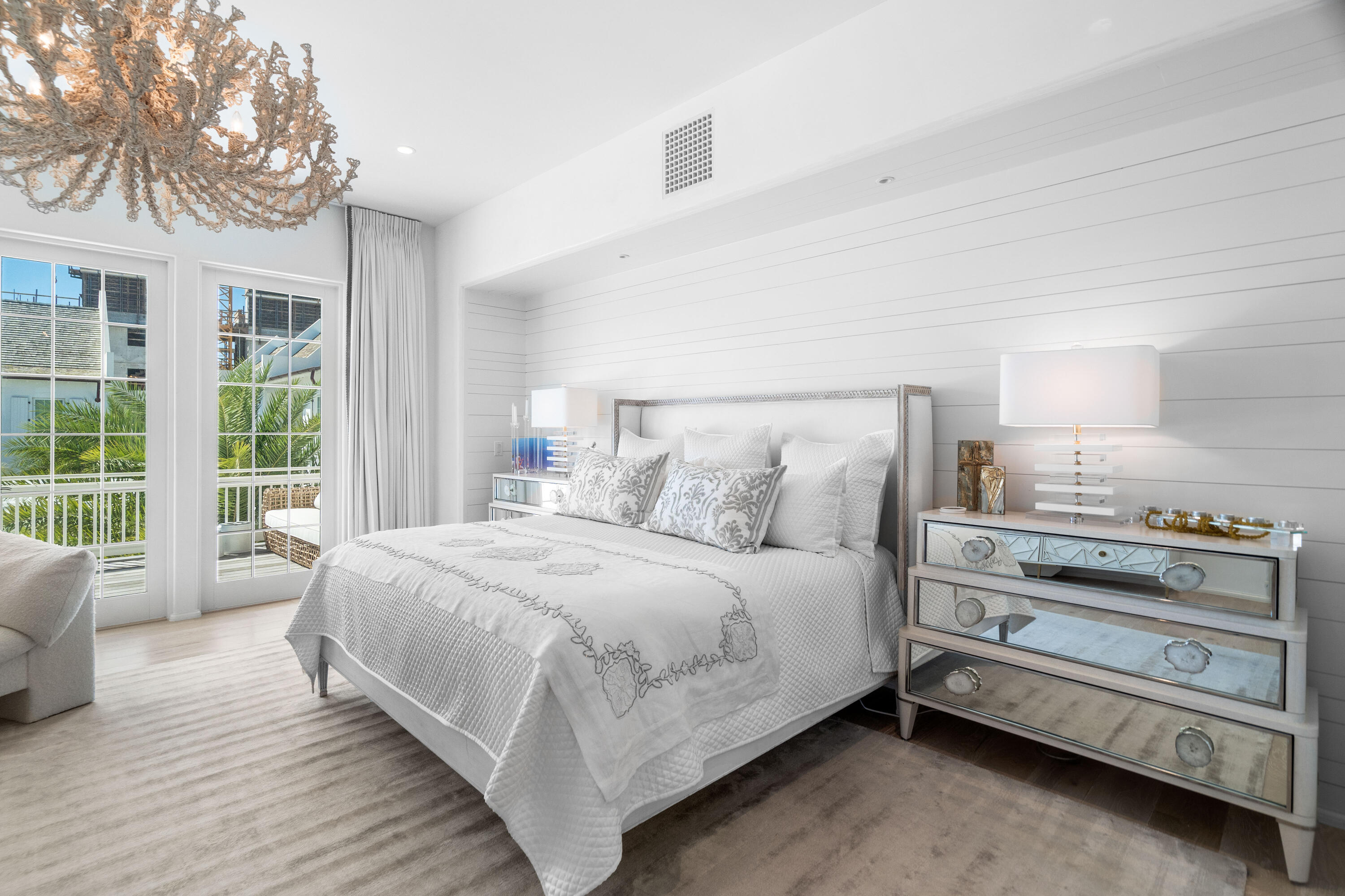 25 Stella Way M9