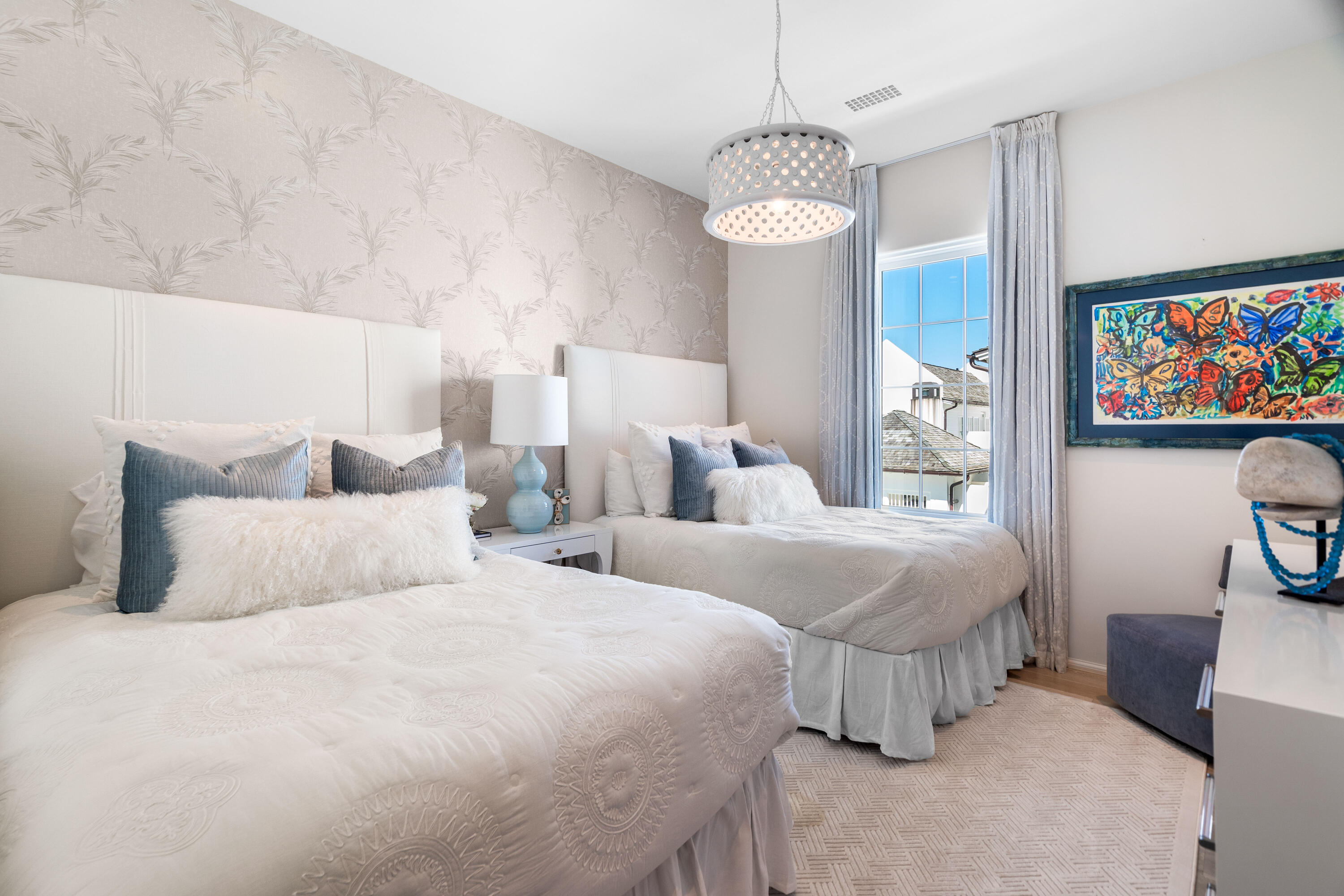 25 Stella Way M9