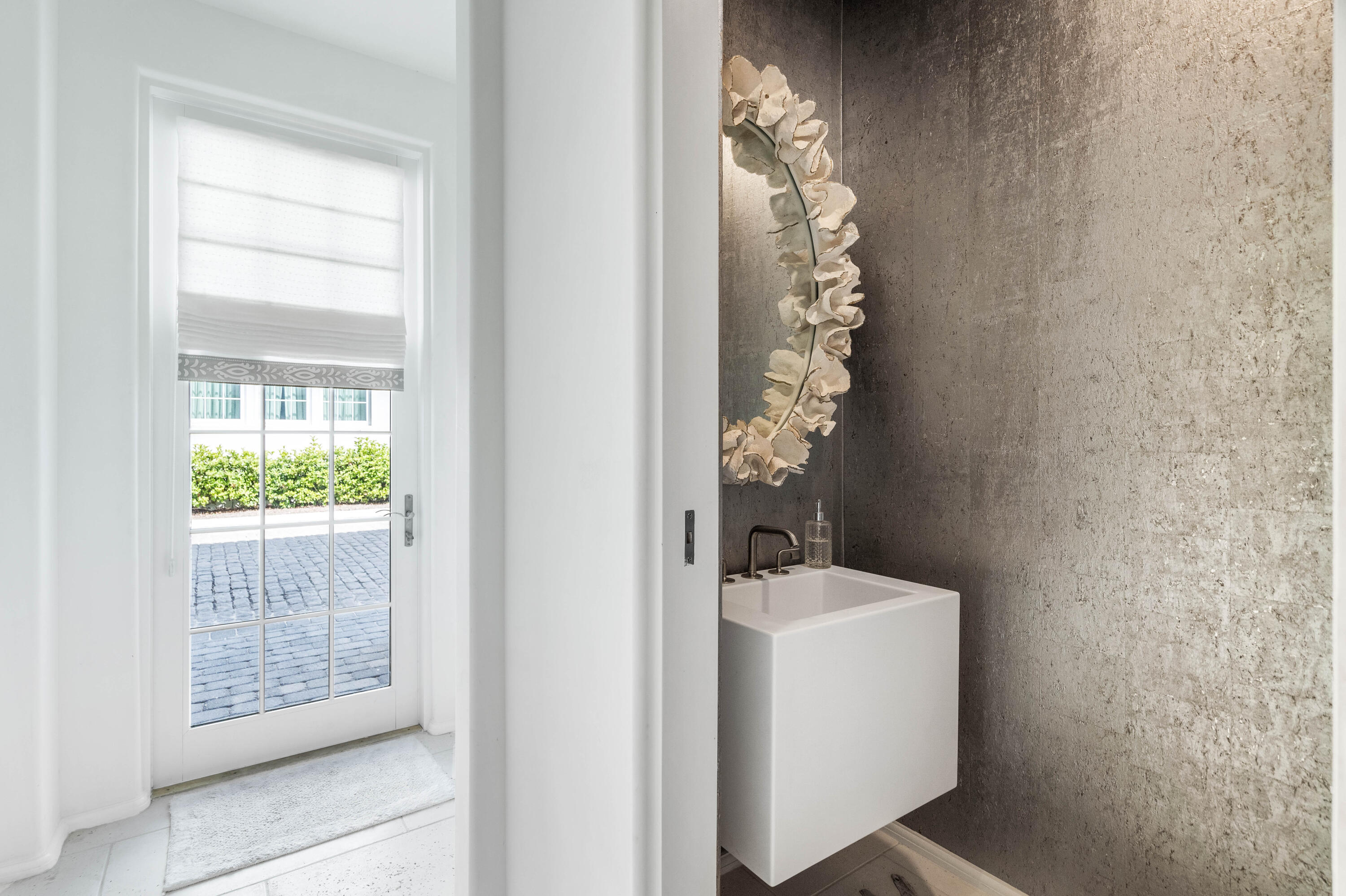 25 Stella Way M9