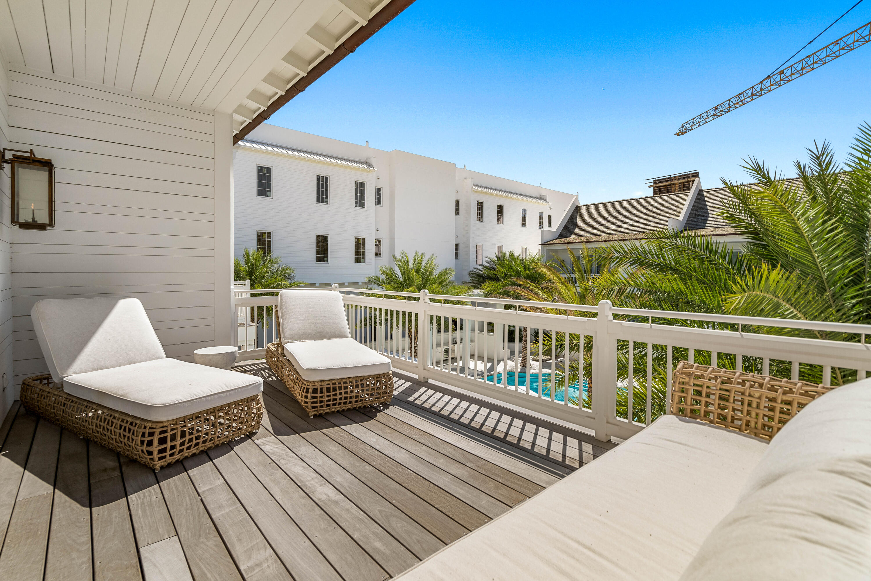 25 Stella Way M9