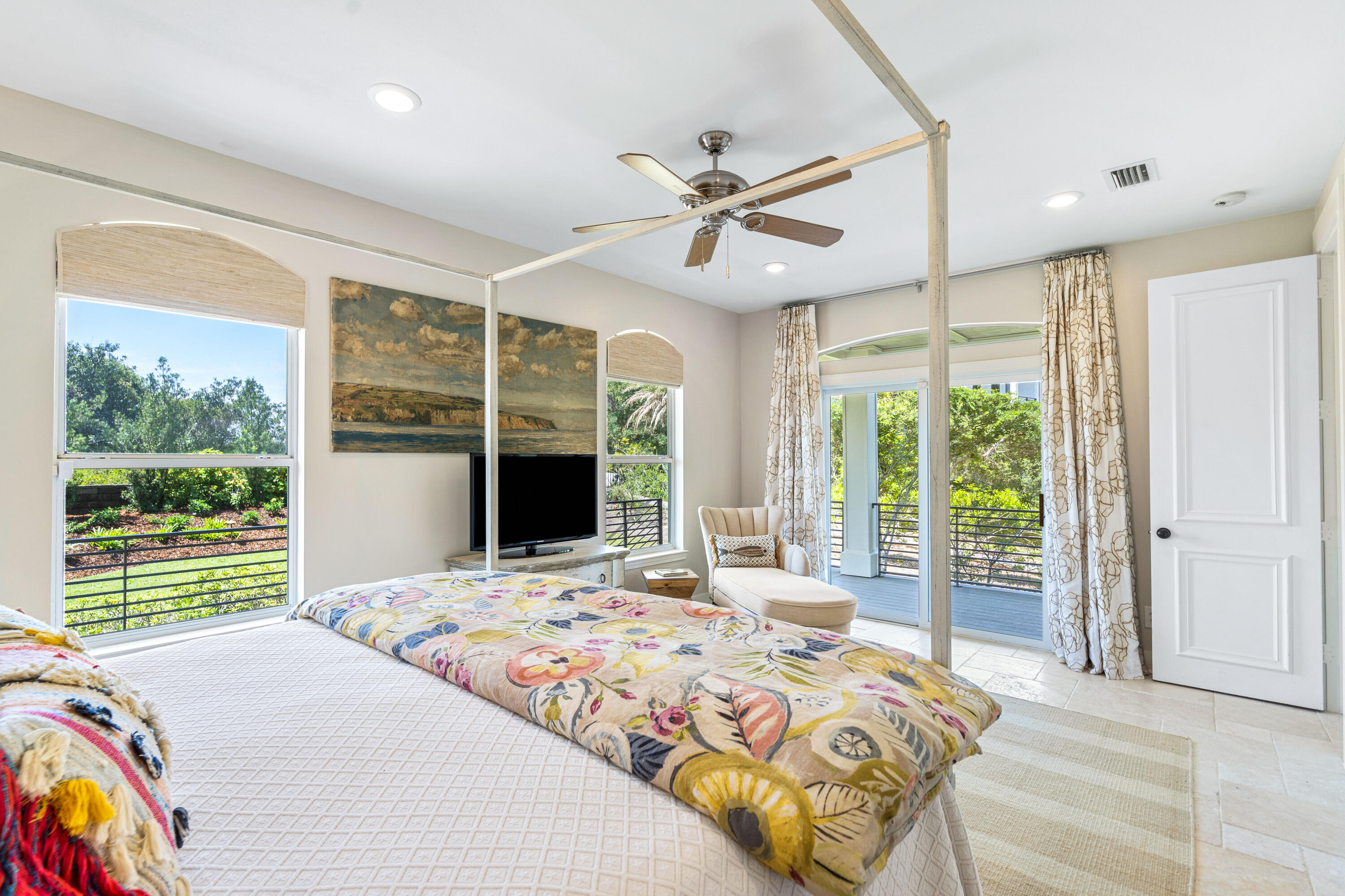 460 Beachfront Trail