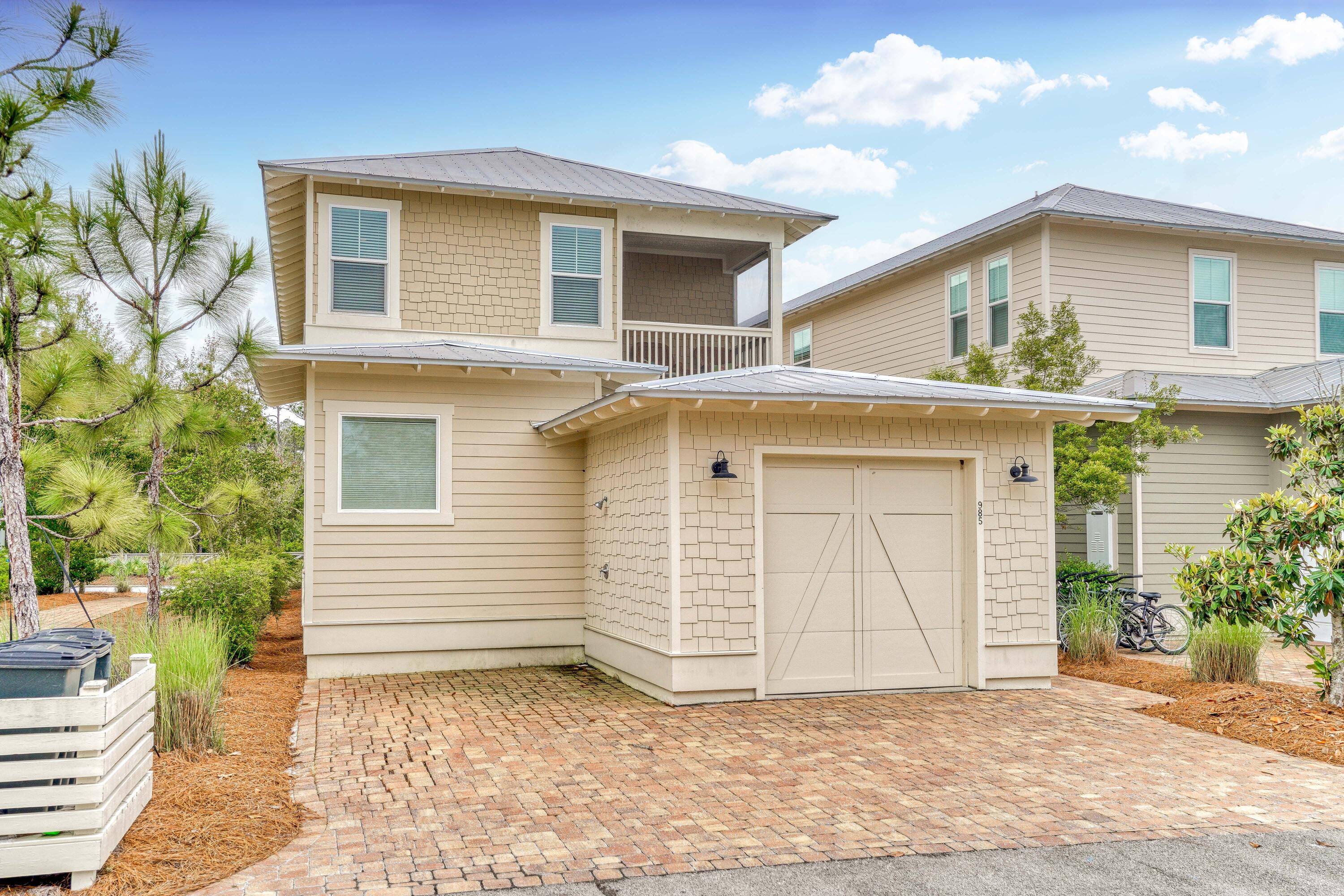 985 Sandgrass Boulevard
