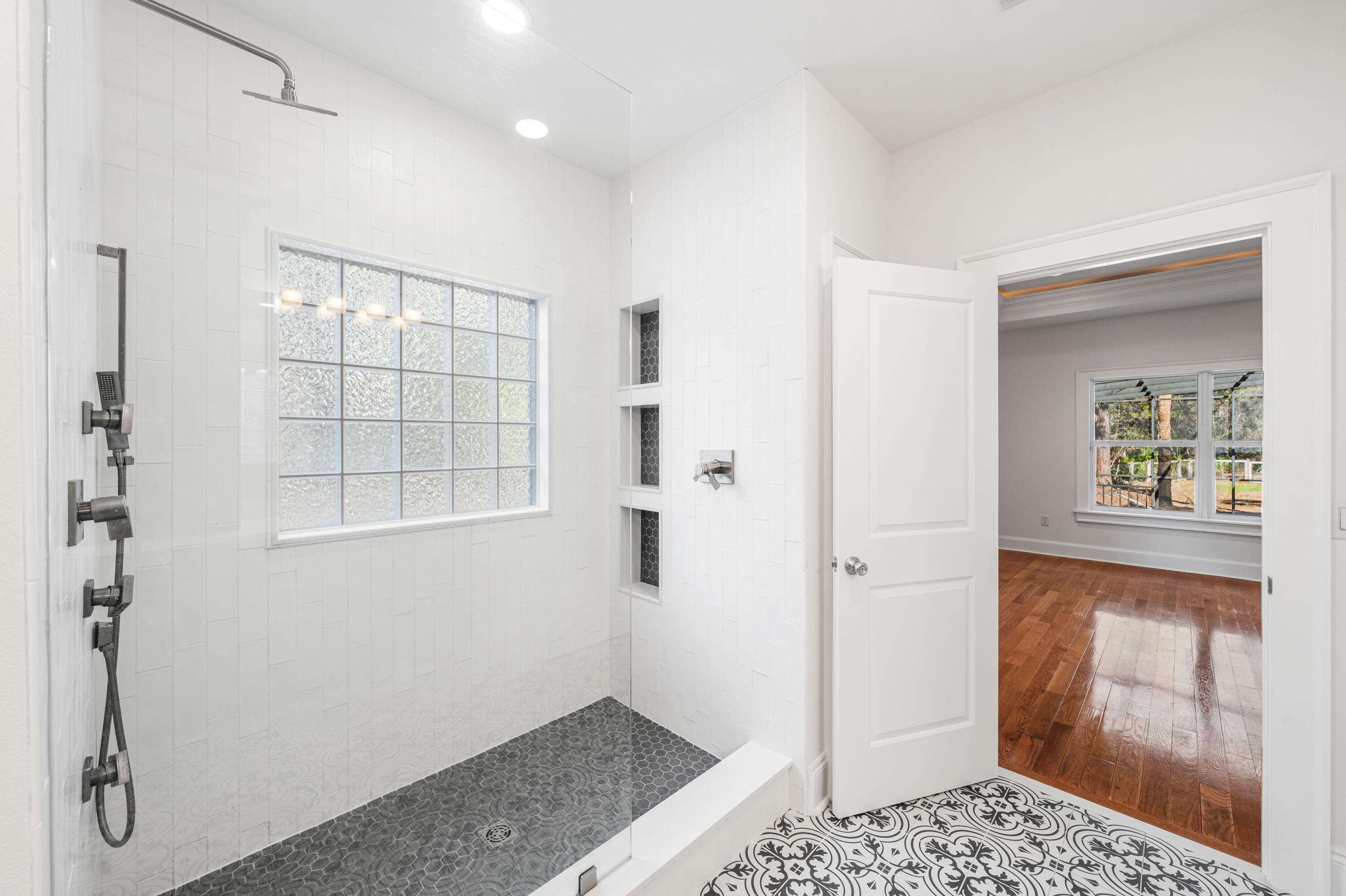 611 Amelia Lane