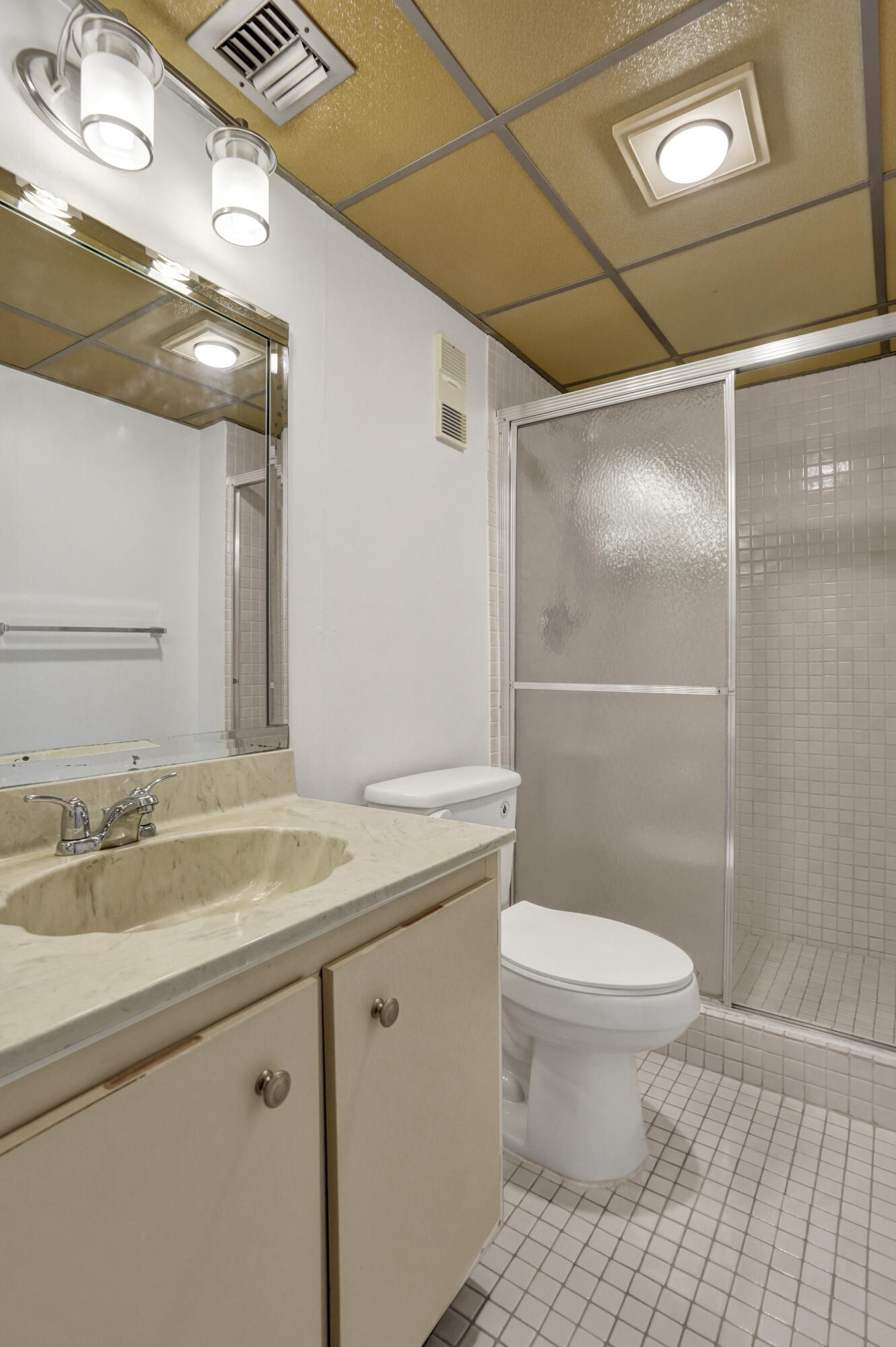 7432 Ashmont Circle 208