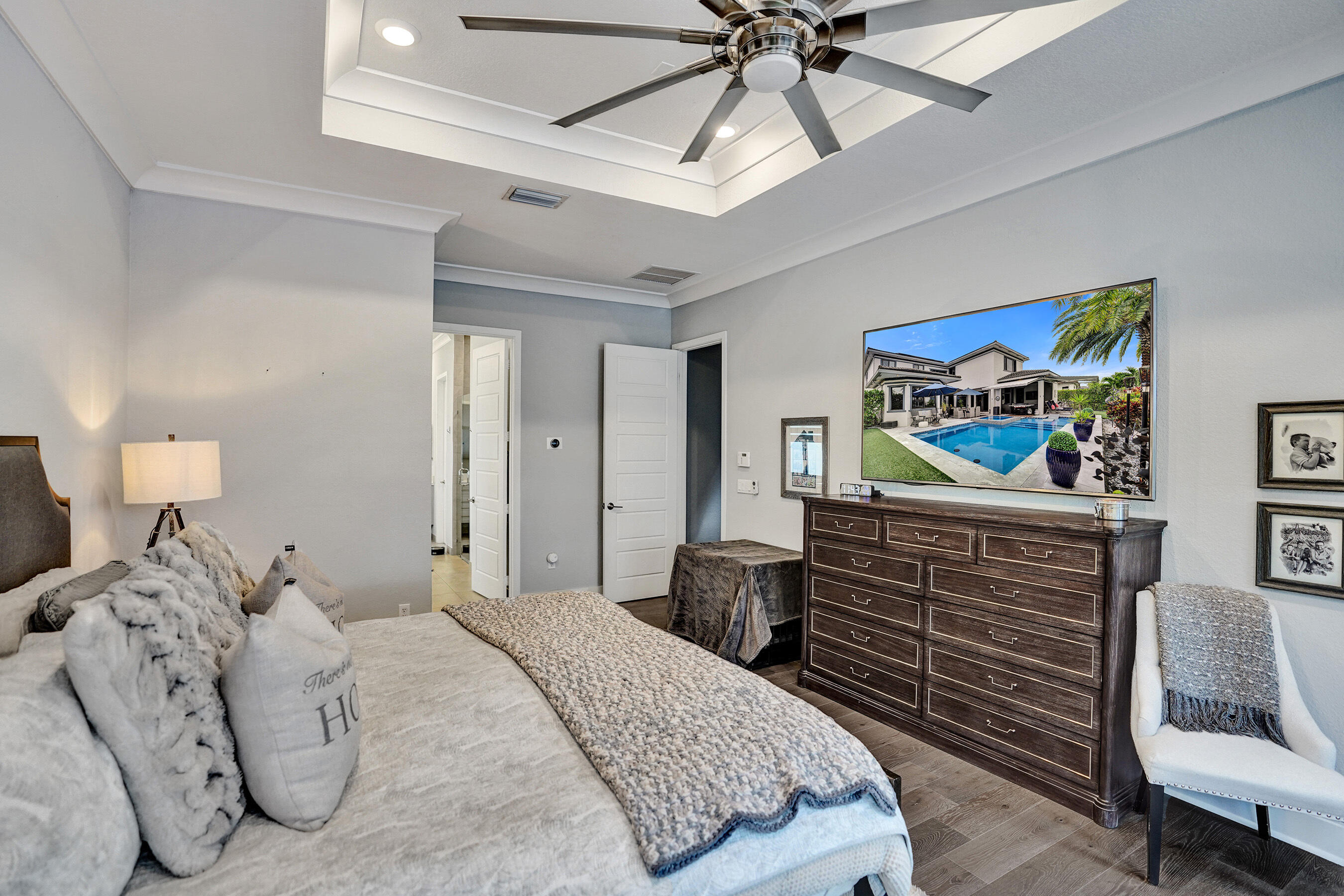 10514 N Lago Vista Circle