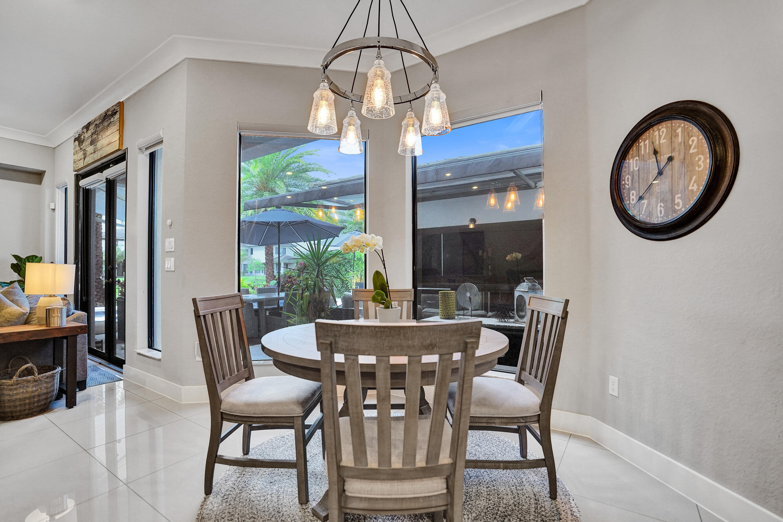 10514 N Lago Vista Circle