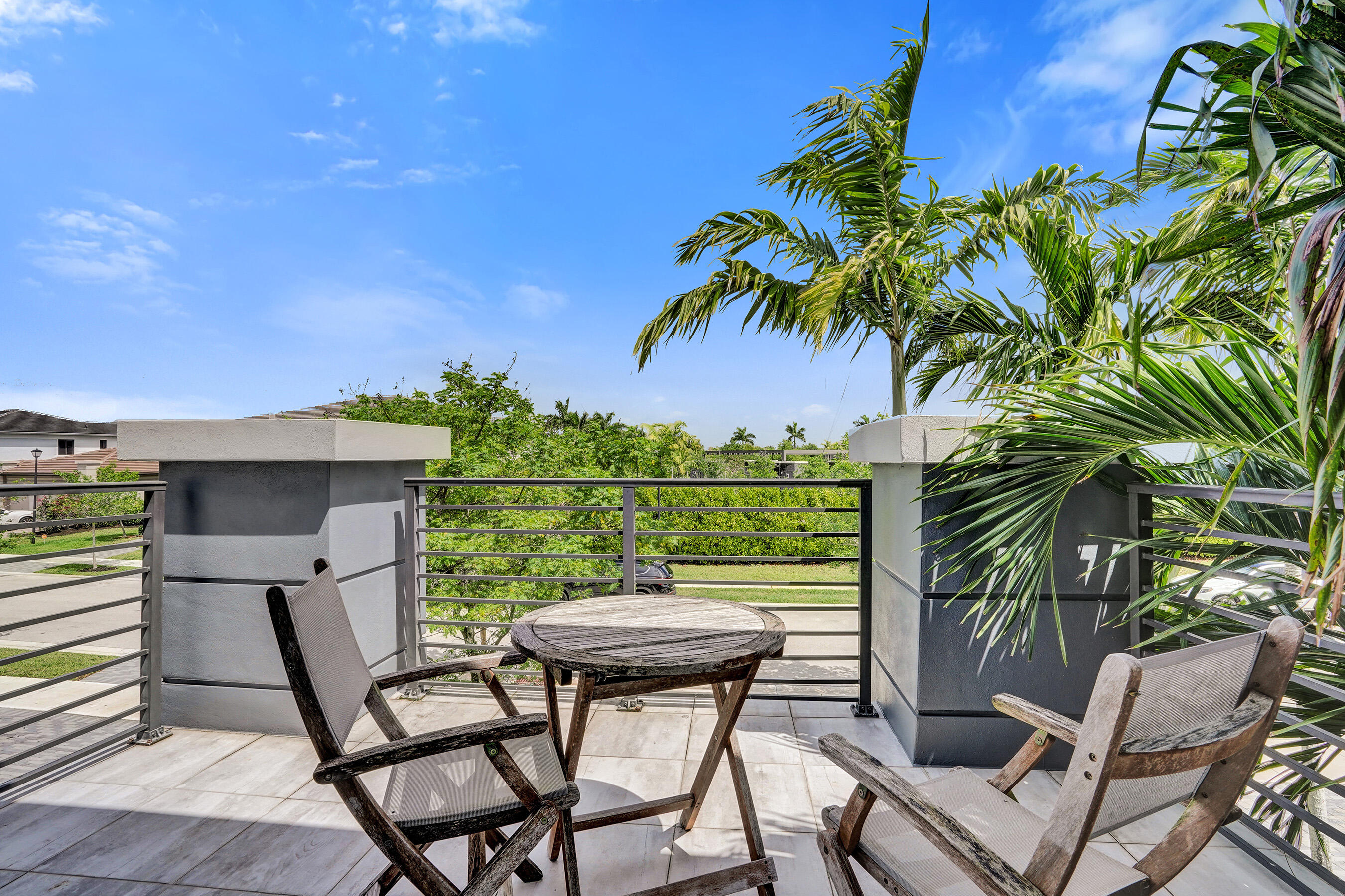 10514 N Lago Vista Circle