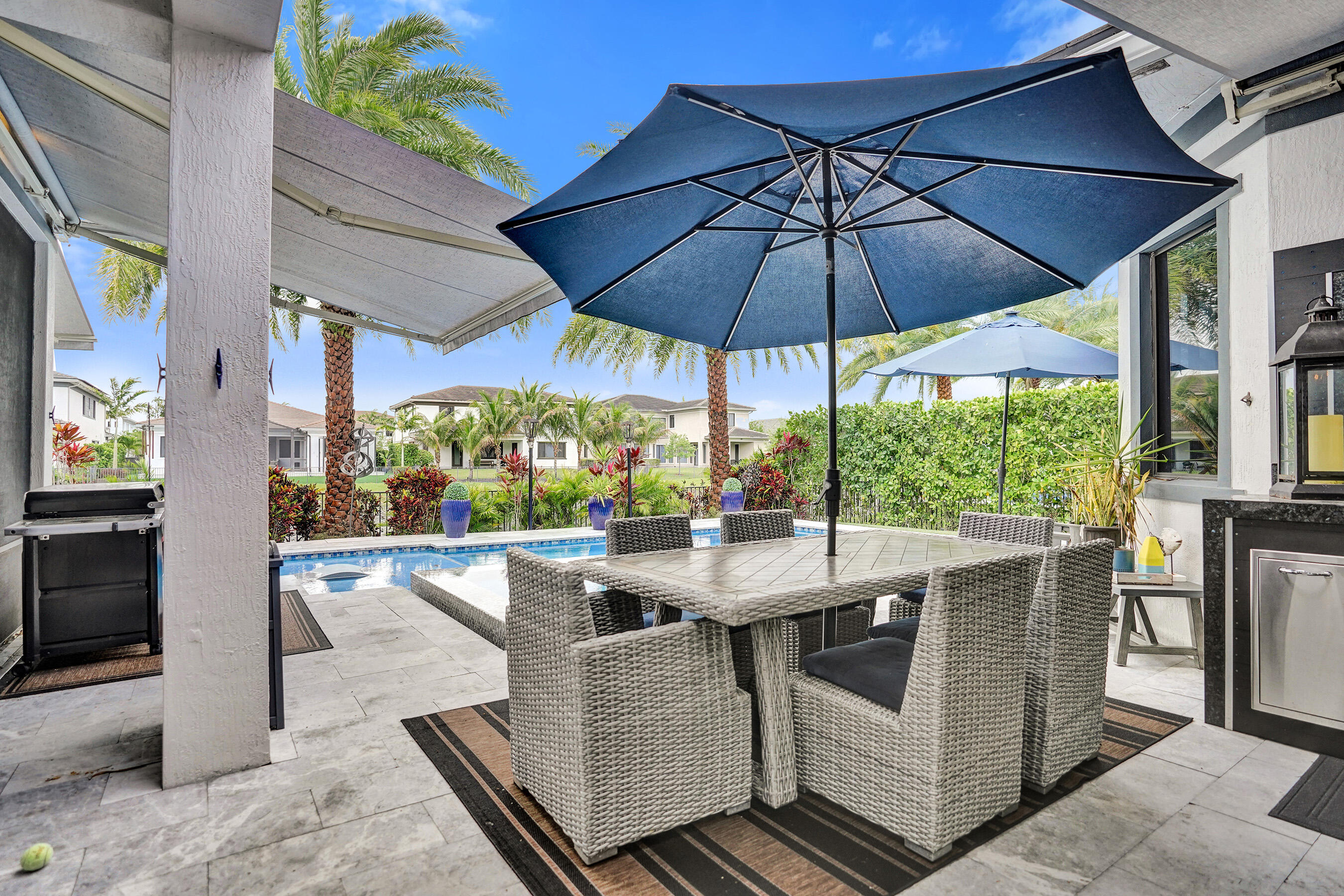 10514 N Lago Vista Circle