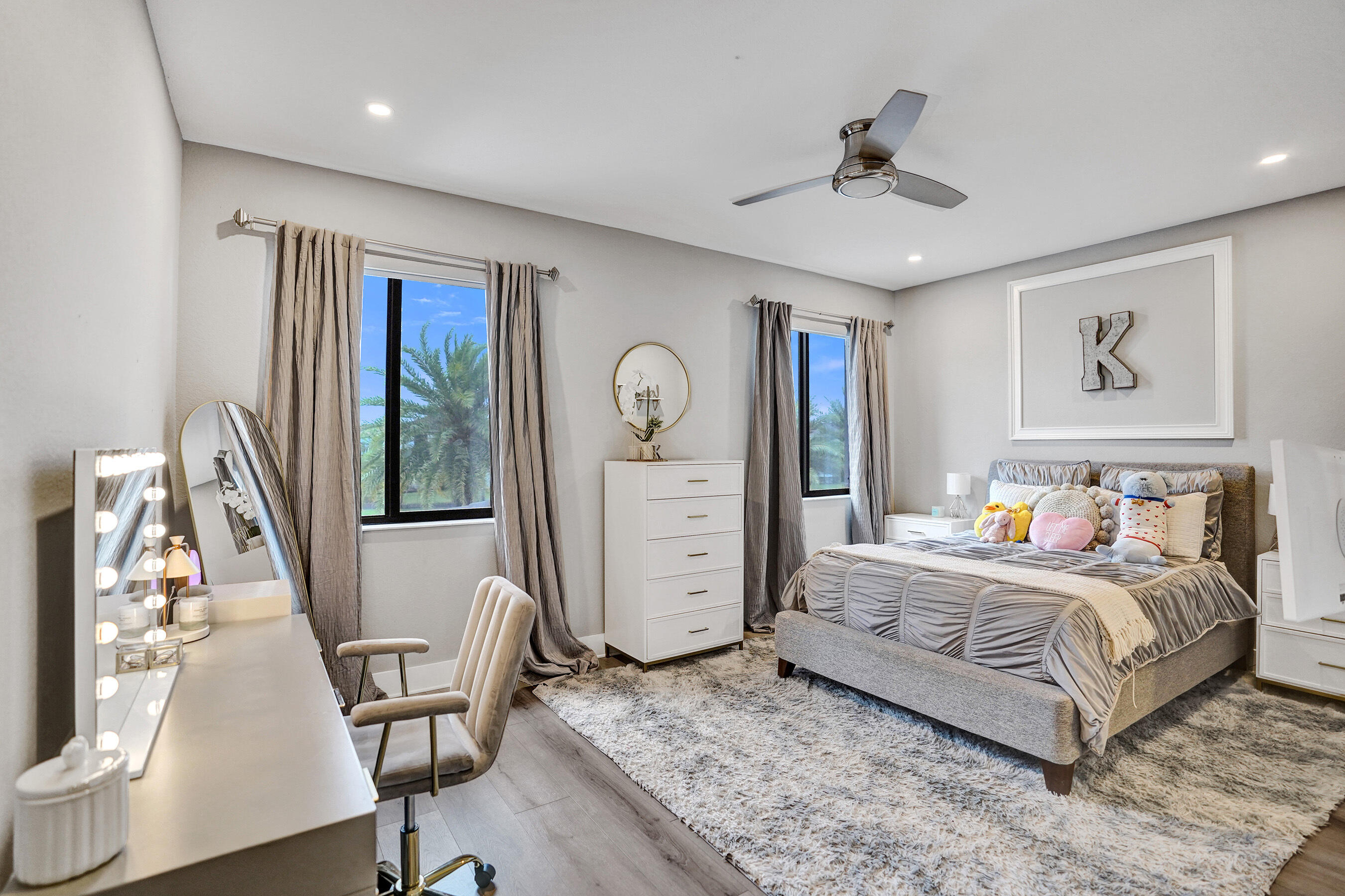 10514 N Lago Vista Circle