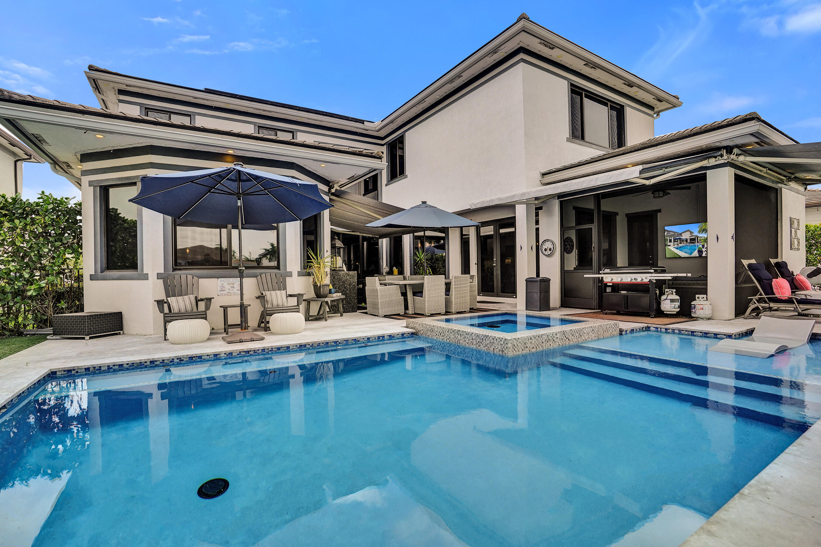 10514 N Lago Vista Circle