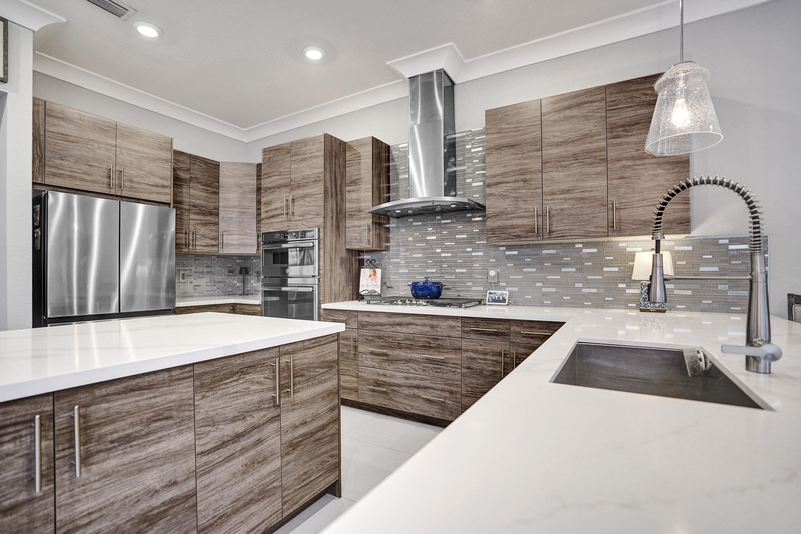 10514 N Lago Vista Circle