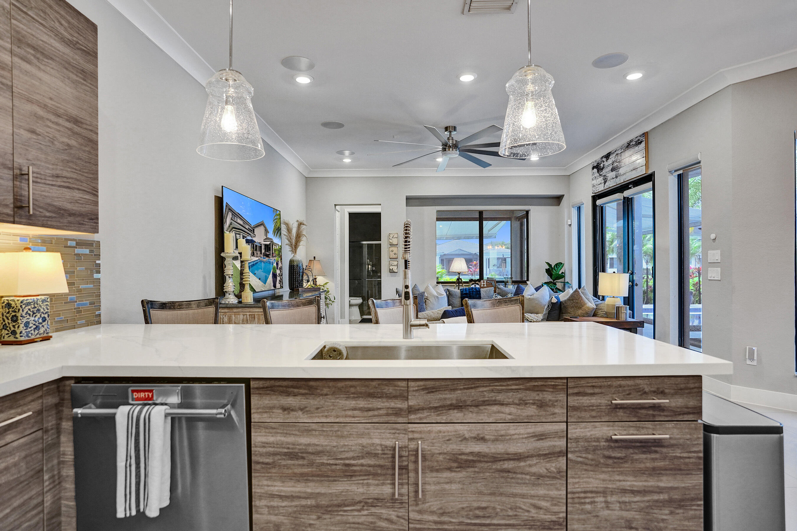 10514 N Lago Vista Circle