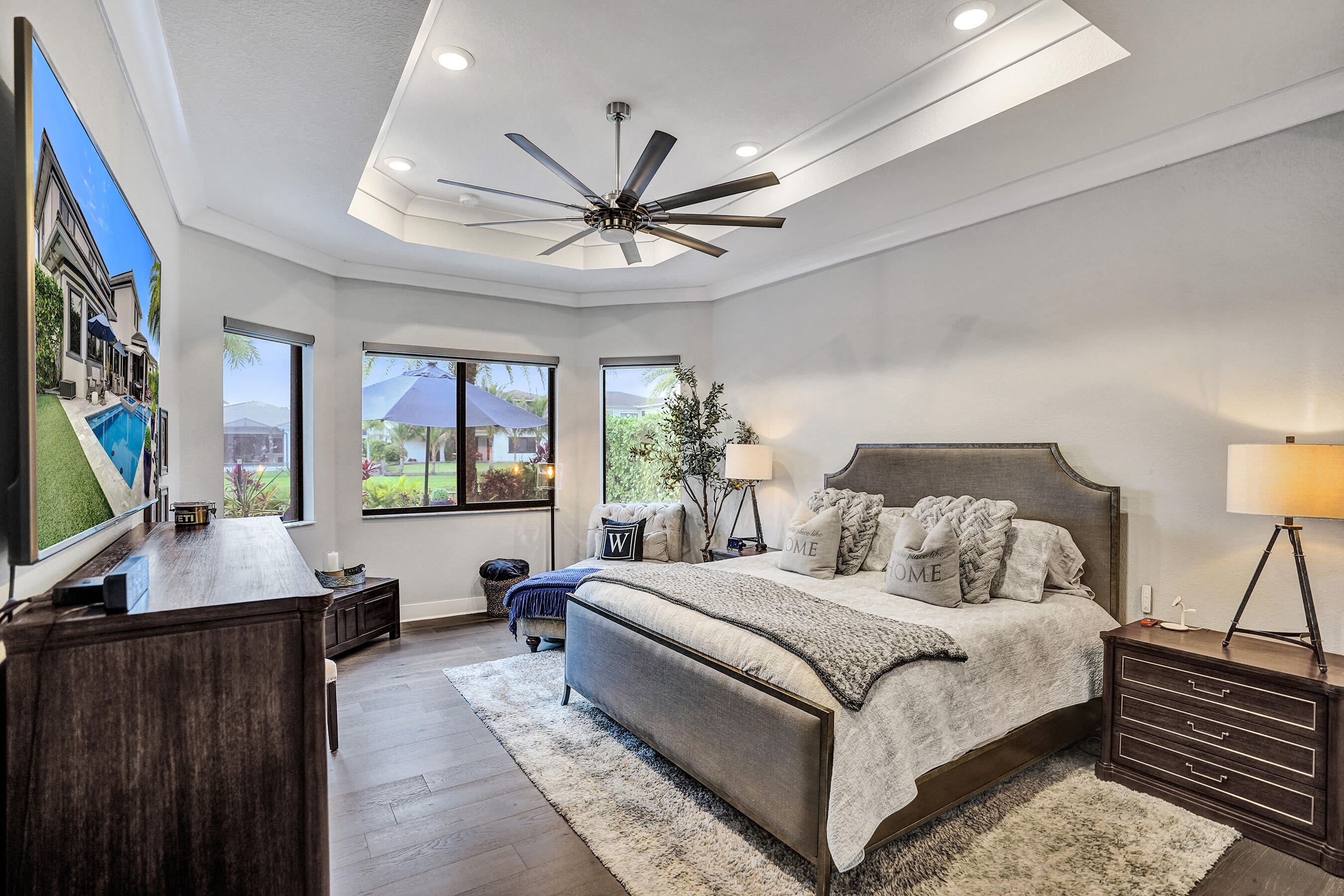 10514 N Lago Vista Circle