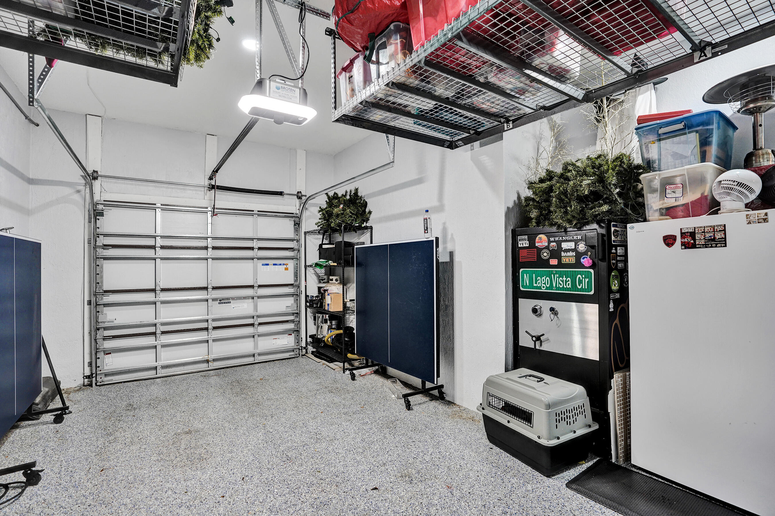 10514 N Lago Vista Circle