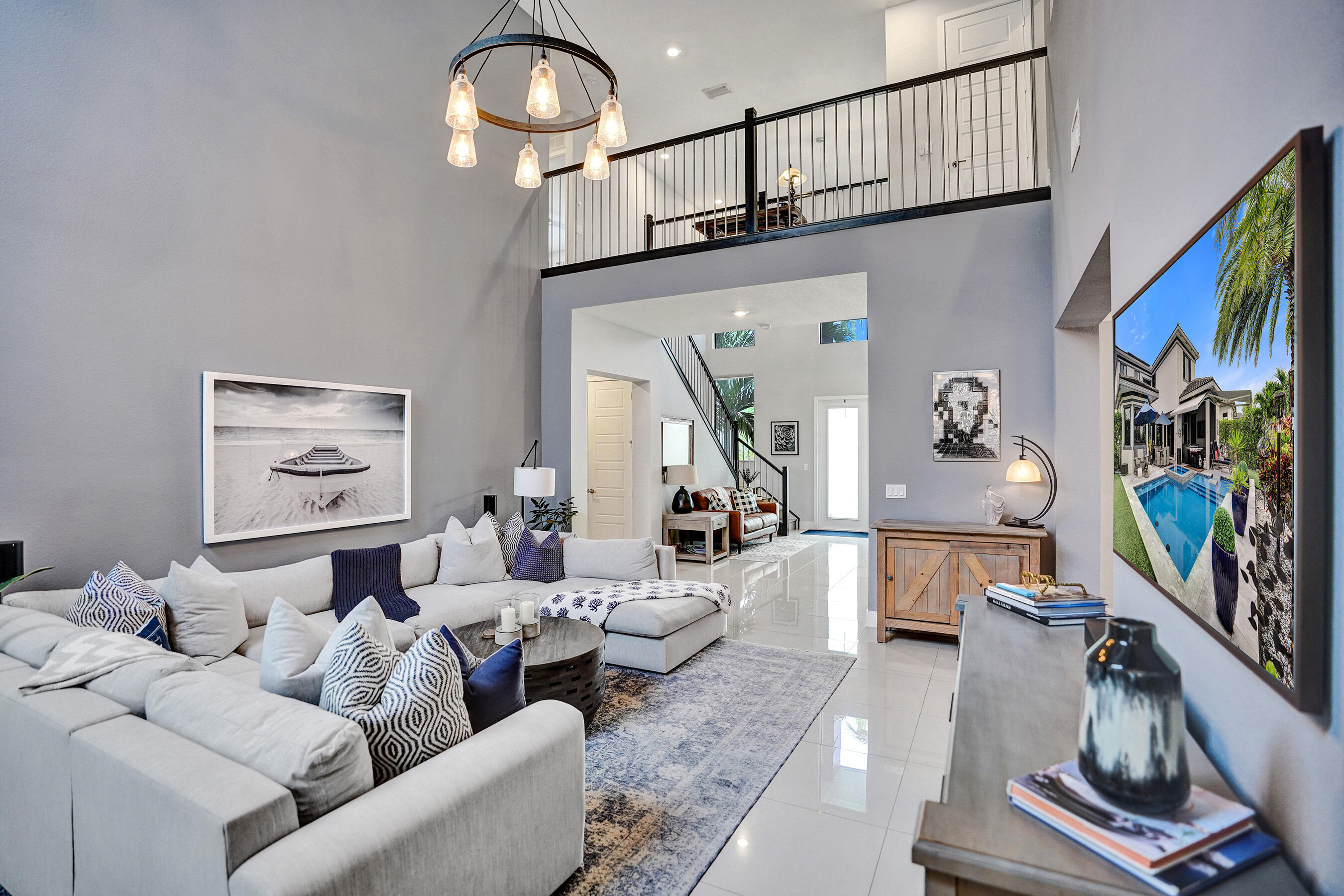 10514 N Lago Vista Circle