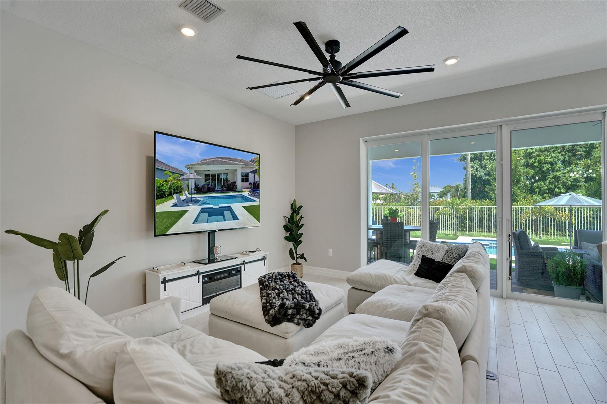 9621 Mosler Trail