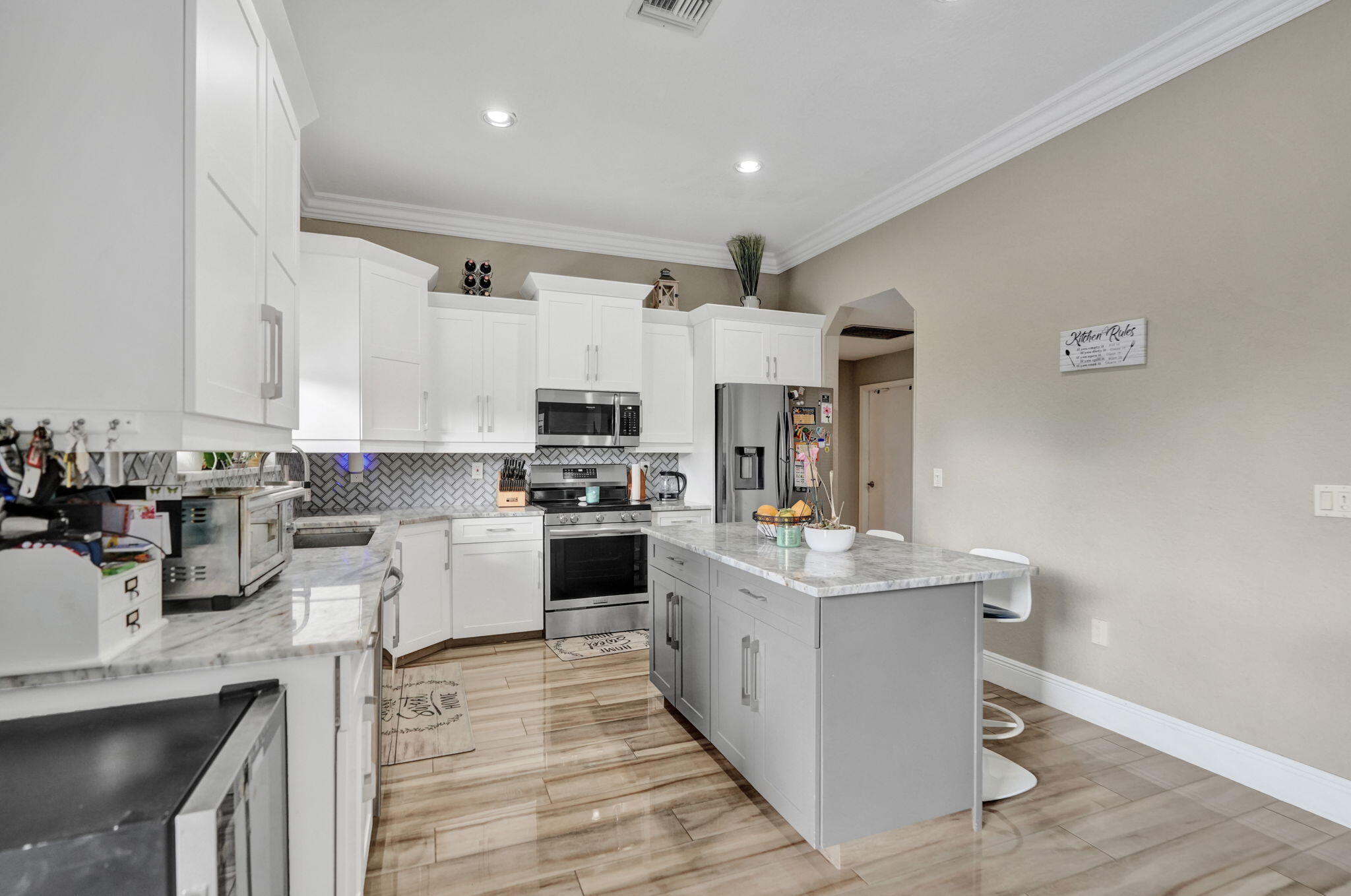 6820 NW 73rd Street
