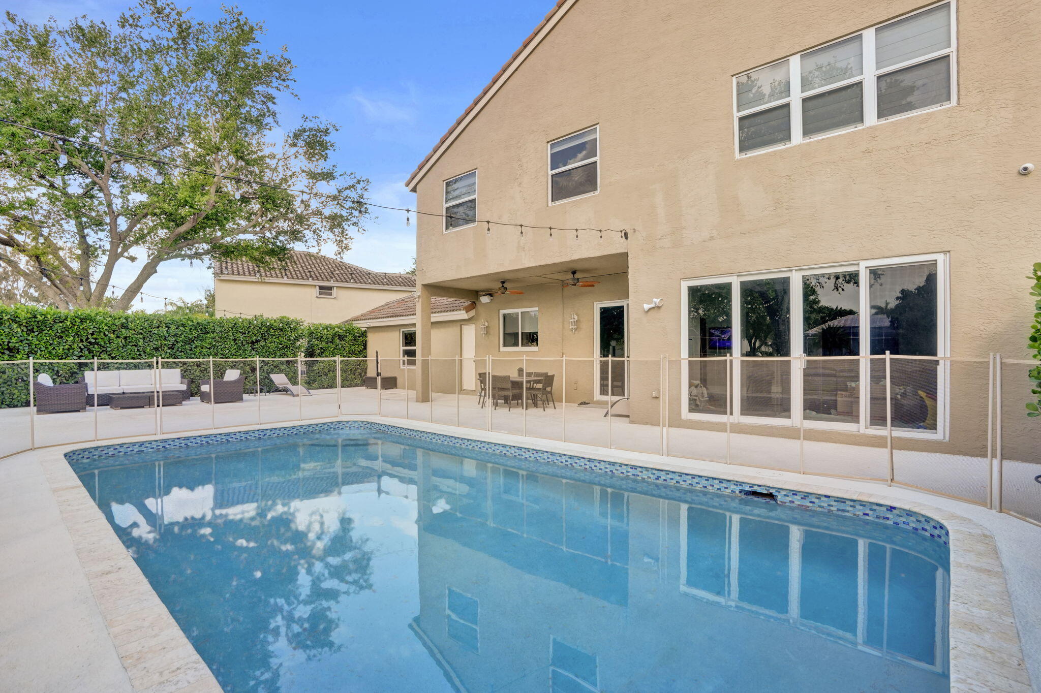 6820 NW 73rd Street