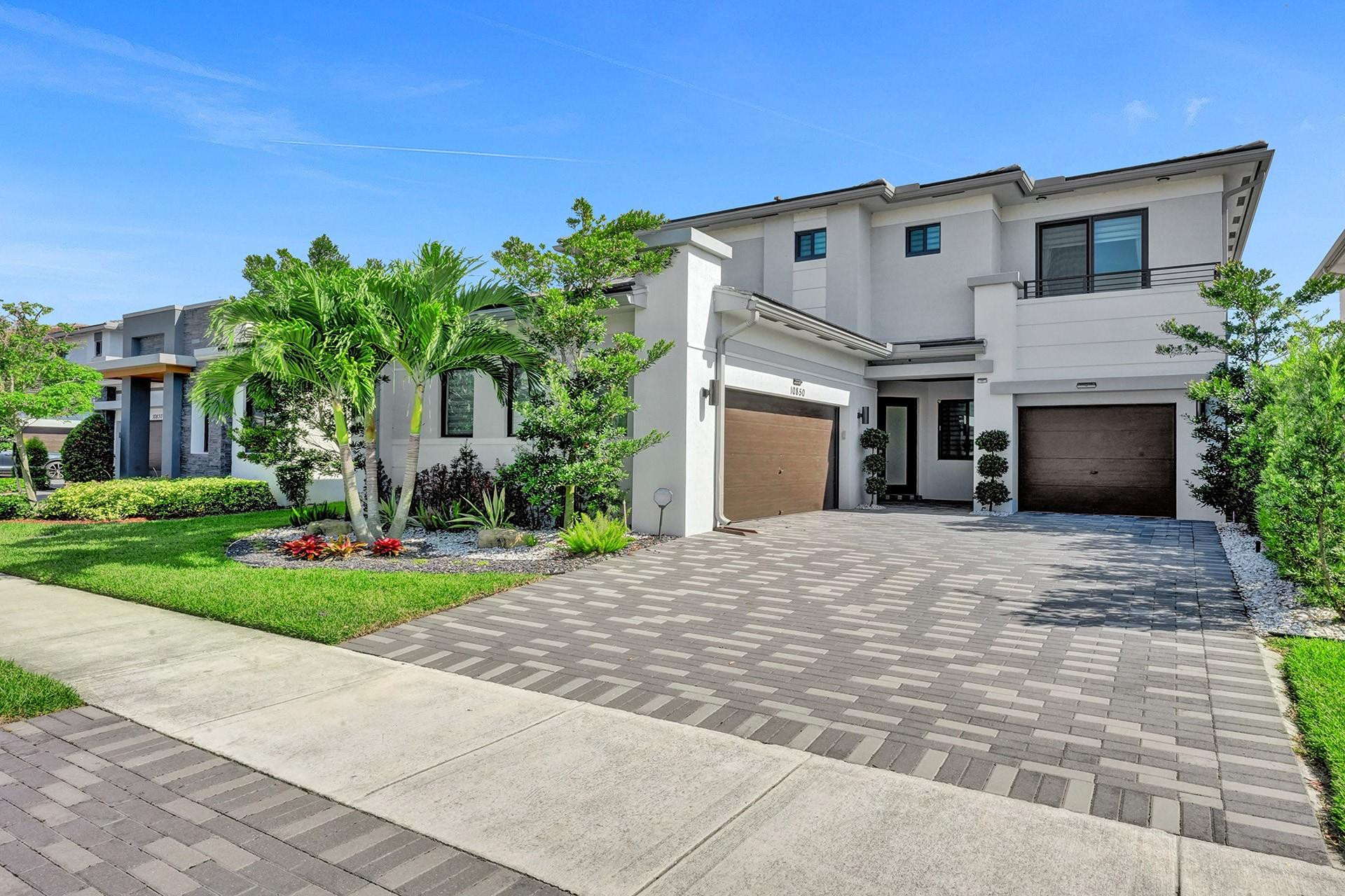 10850 Oceano Way
