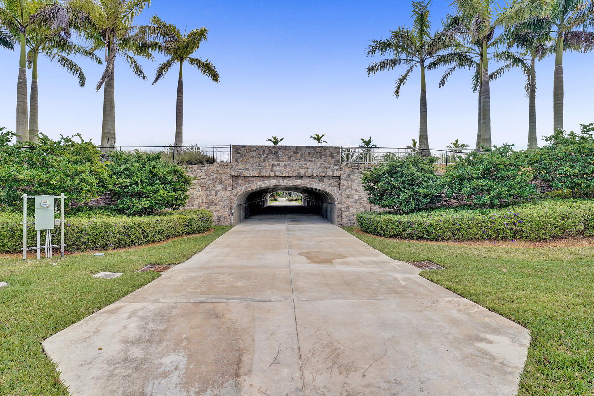 8601 Waterside Court