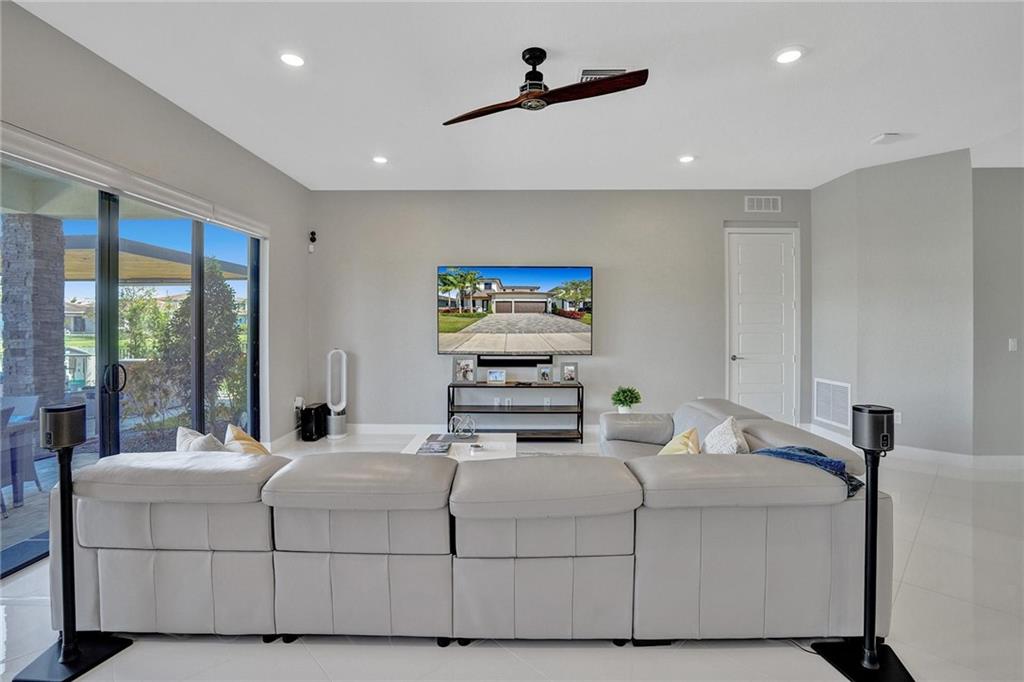 10655 Mira Vista Drive