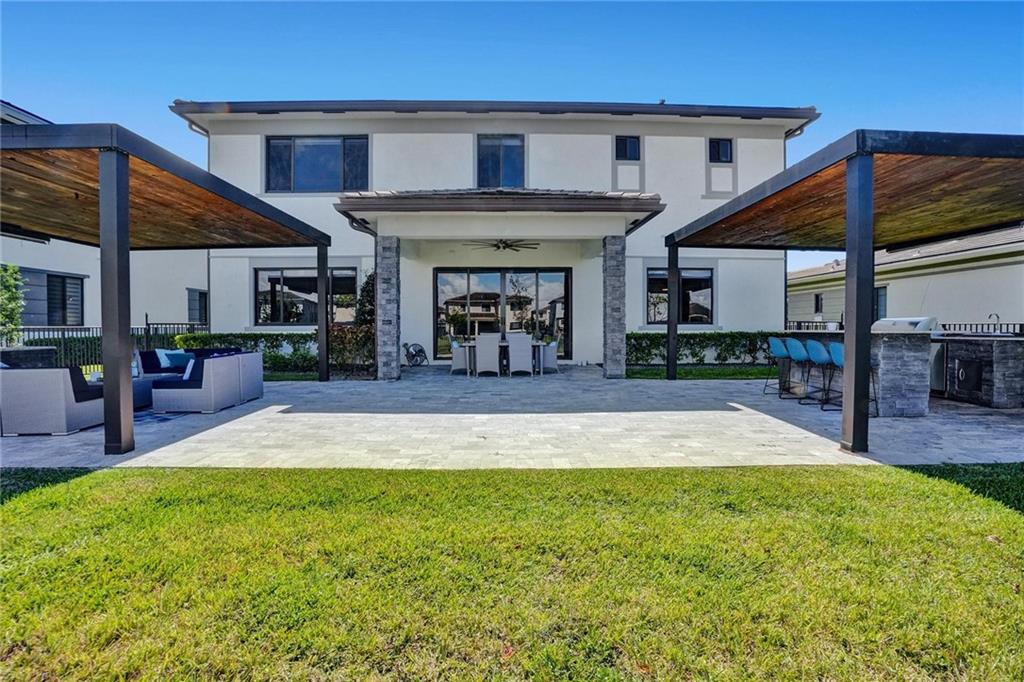 10655 Mira Vista Drive