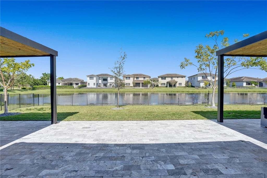 10655 Mira Vista Drive