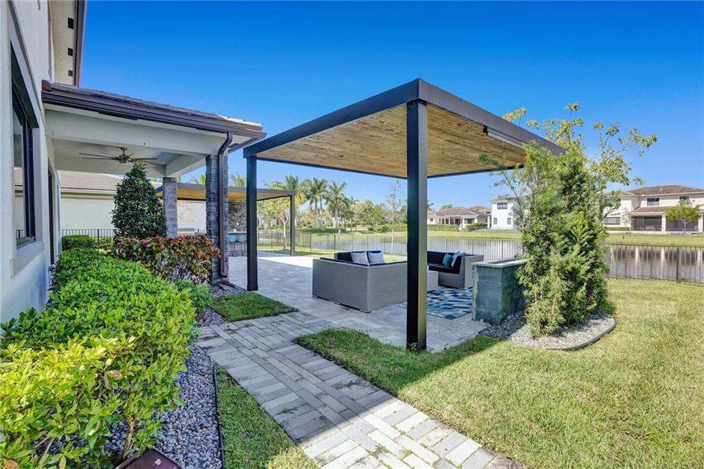 10655 Mira Vista Drive