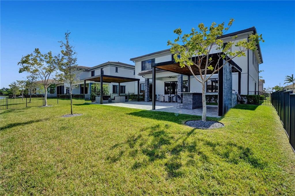 10655 Mira Vista Drive