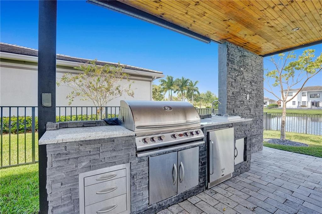 10655 Mira Vista Drive