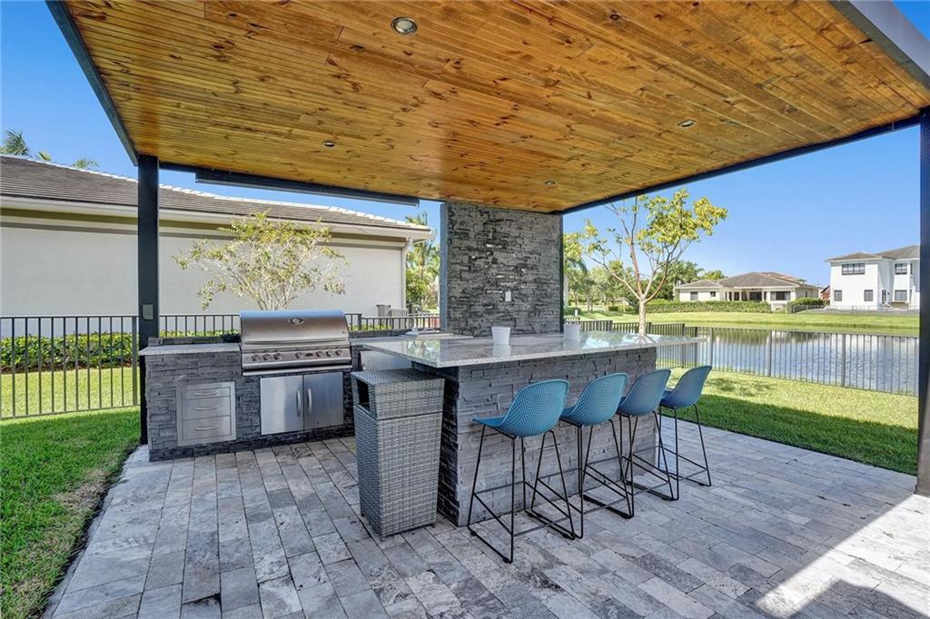 10655 Mira Vista Drive