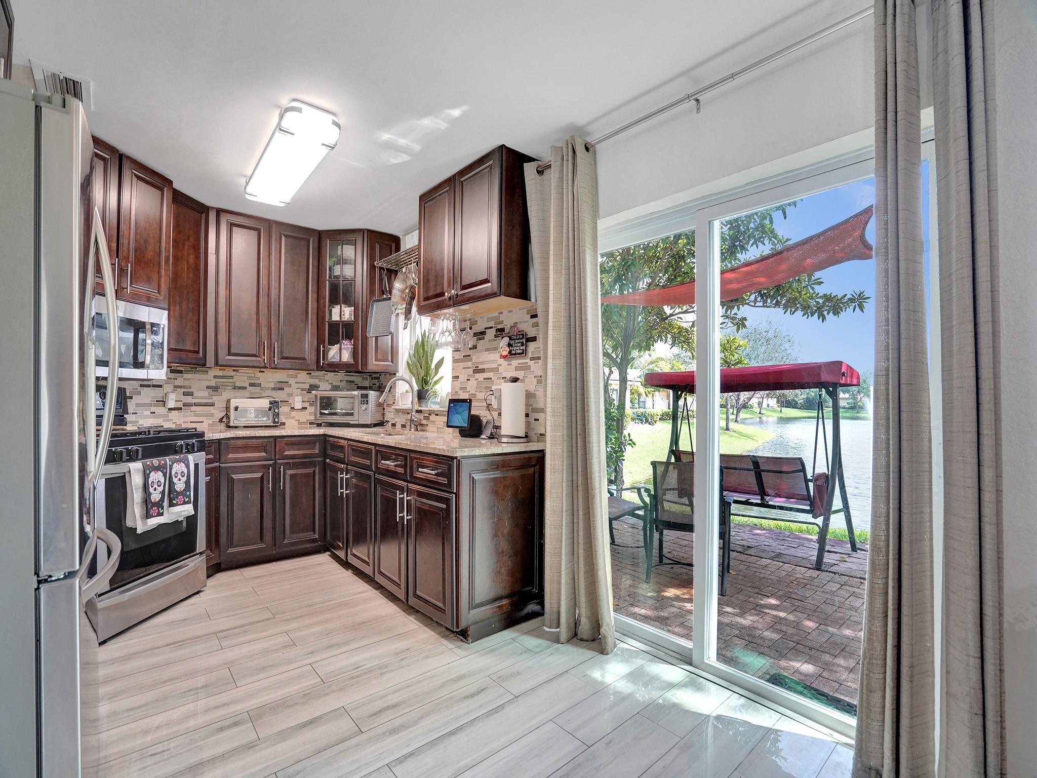 5330 NW 89th Terrace