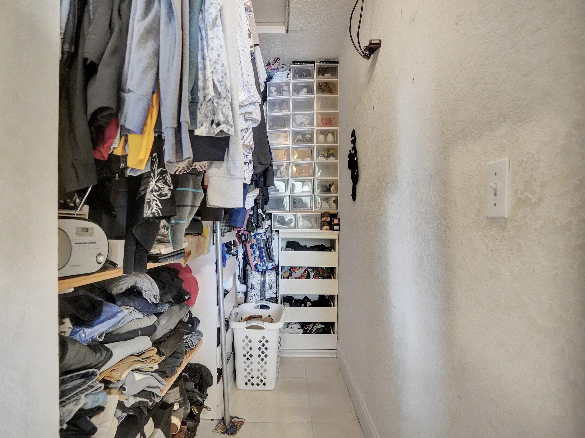 5330 NW 89th Terrace