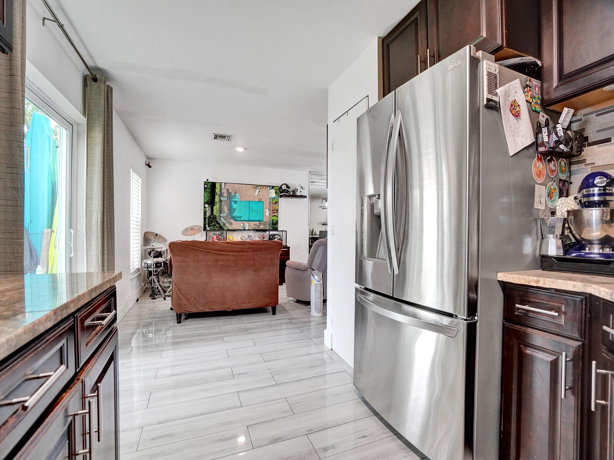 5330 NW 89th Terrace