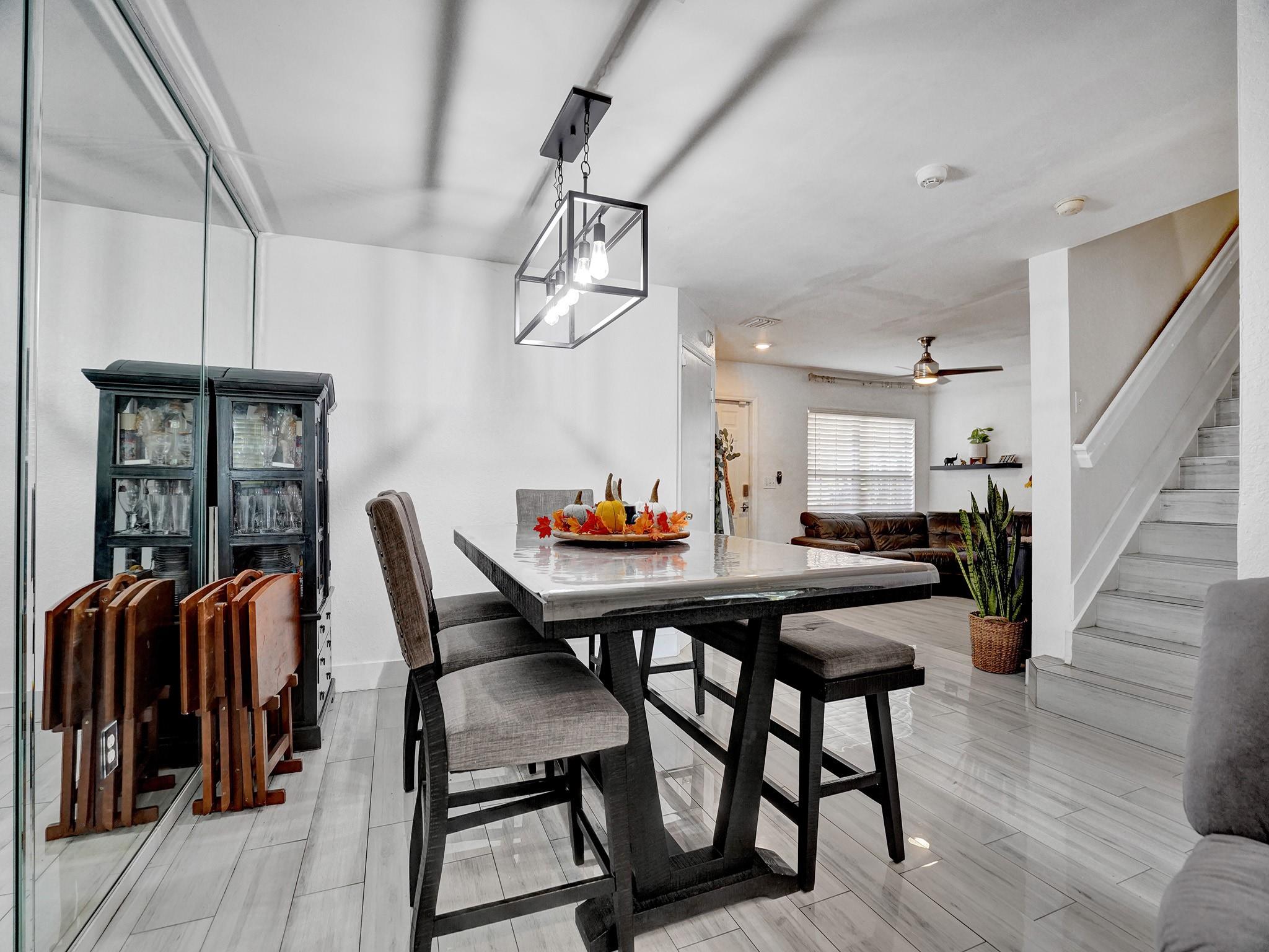 5330 NW 89th Terrace