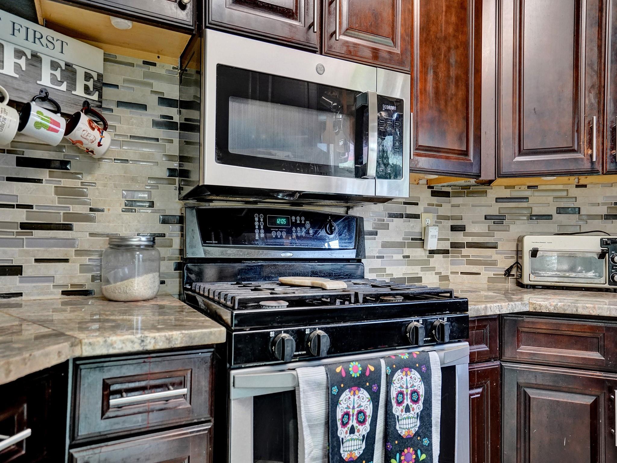 5330 NW 89th Terrace