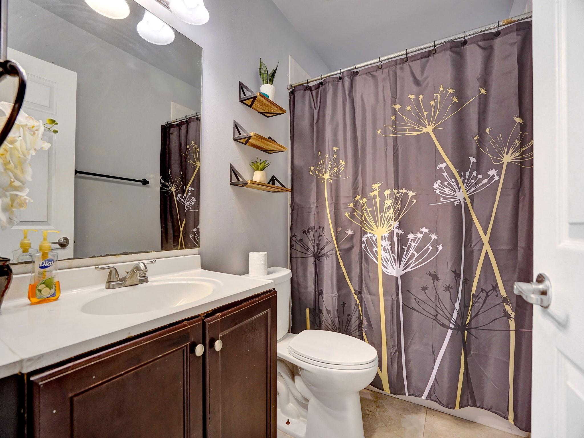 5330 NW 89th Terrace