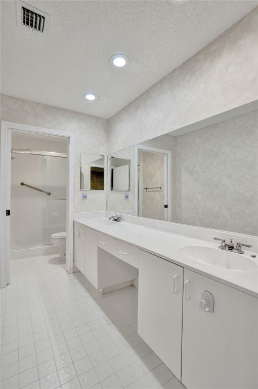 7031 Summer Tree Drive 202