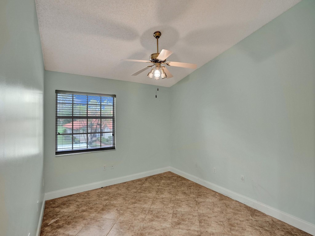 7031 Summer Tree Drive 202