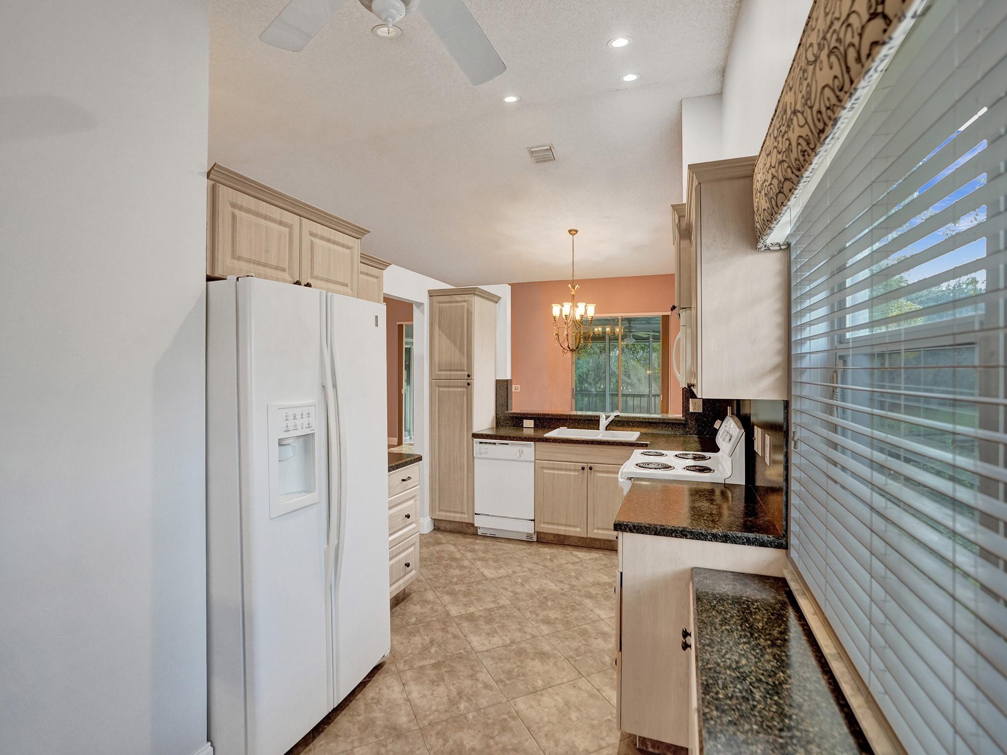 7031 Summer Tree Drive 202