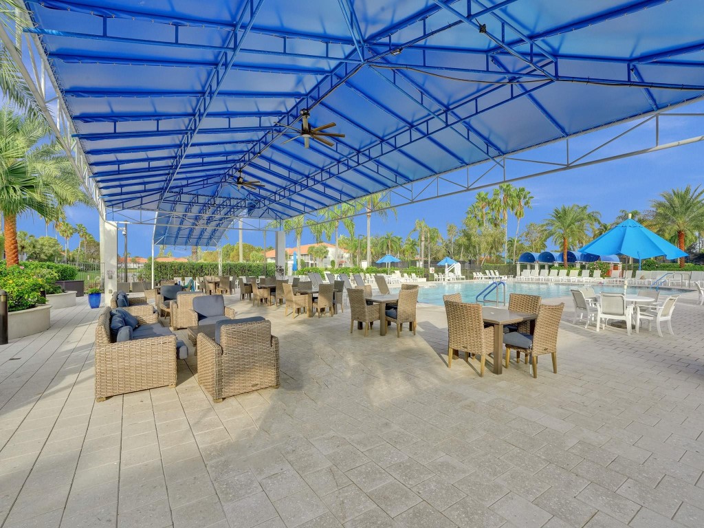 7031 Summer Tree Drive 202